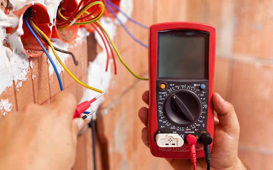  électricien urgence Le Mesnil-Saint-Denis